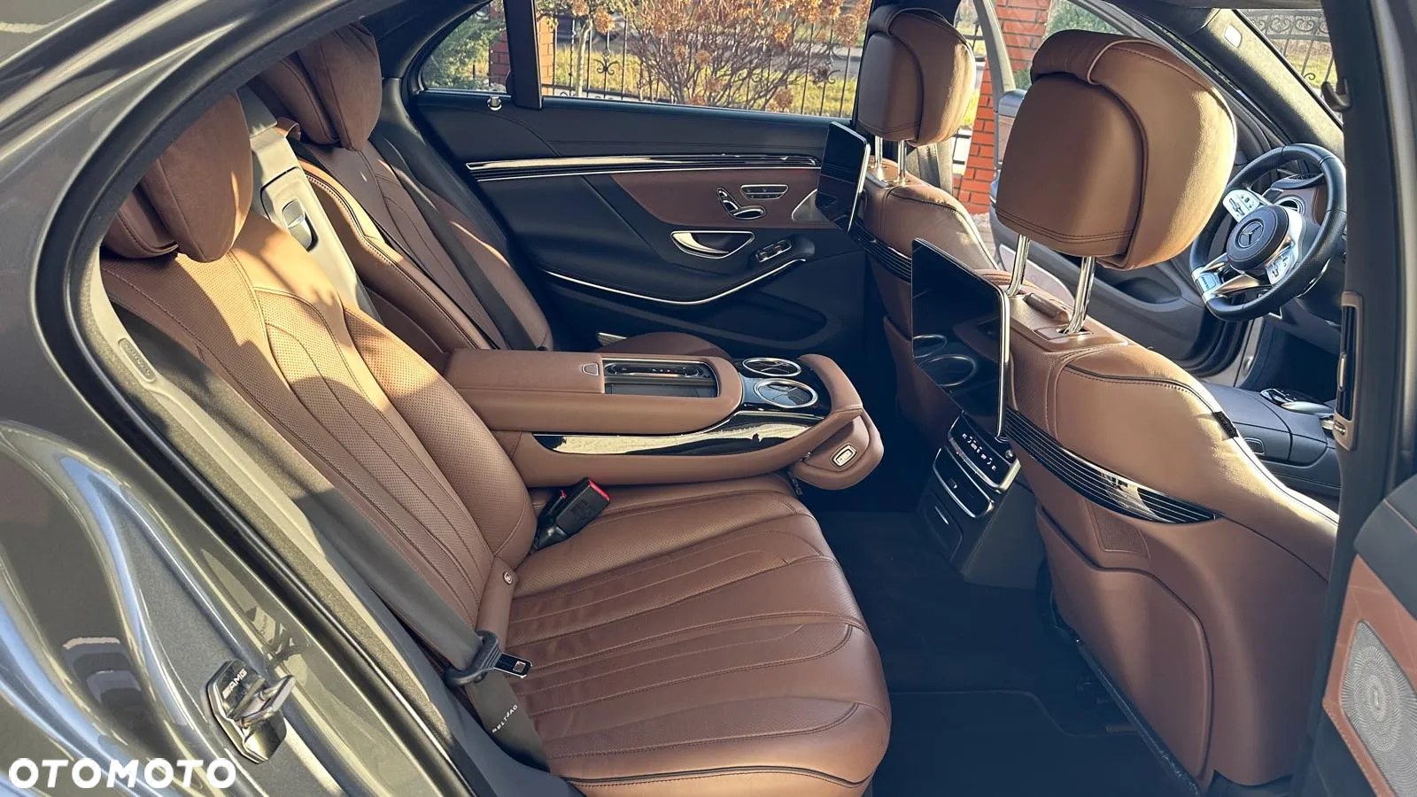 Mercedes-Benz Klasa S 560 4-Matic L 9G-TRONIC - 30
