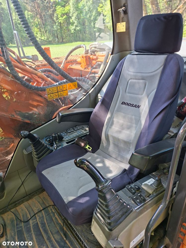 Doosan DX210W - 2