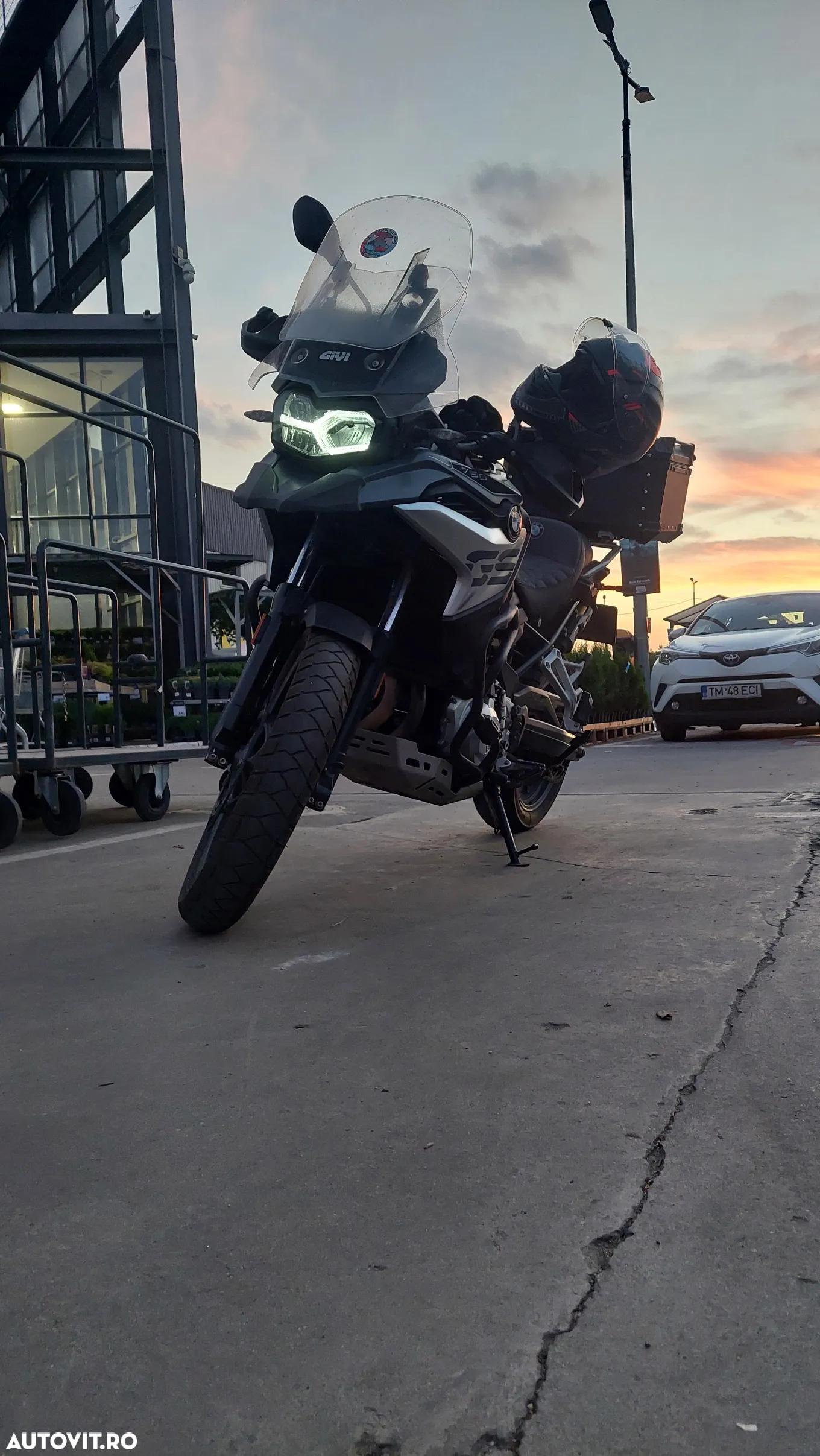 BMW F750GS - 2