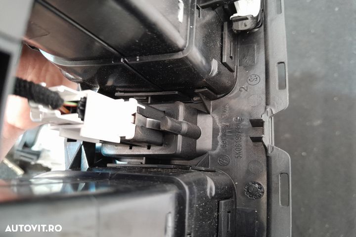 Grila ventilatie bord centru 5K0815735 5K0819728 5K0815736 5K0815735 - 6