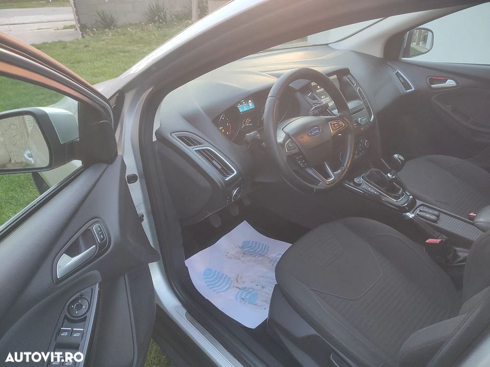 Ford Focus 1.5 TDCi DPF Start-Stopp-System Titanium - 5