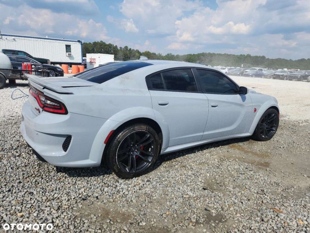 Dodge Charger - 3