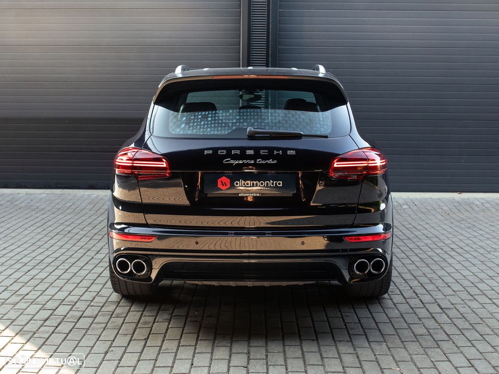 Porsche Cayenne Turbo Tiptronic S - 12