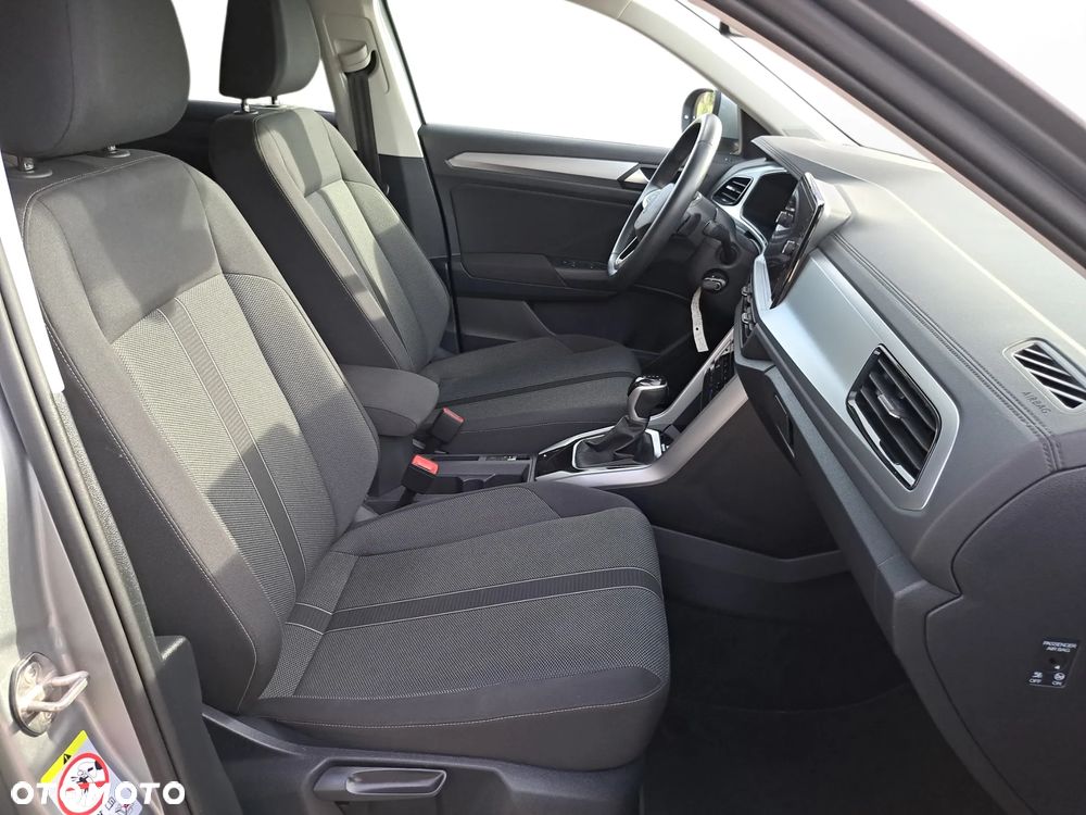 Volkswagen T-Roc - 13