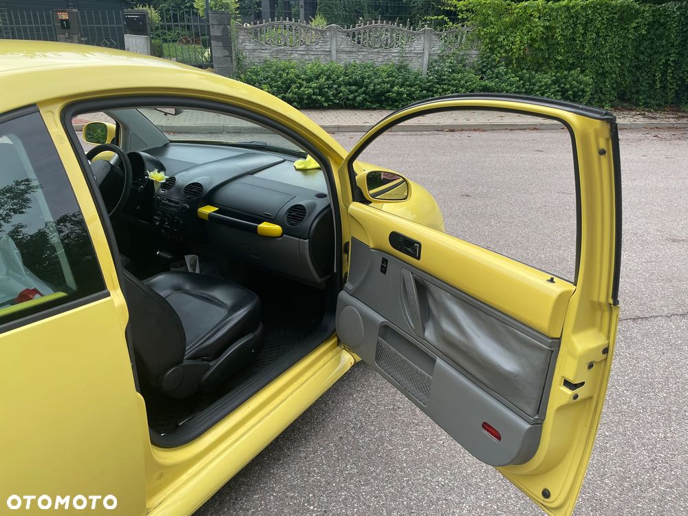 Volkswagen New Beetle - 6