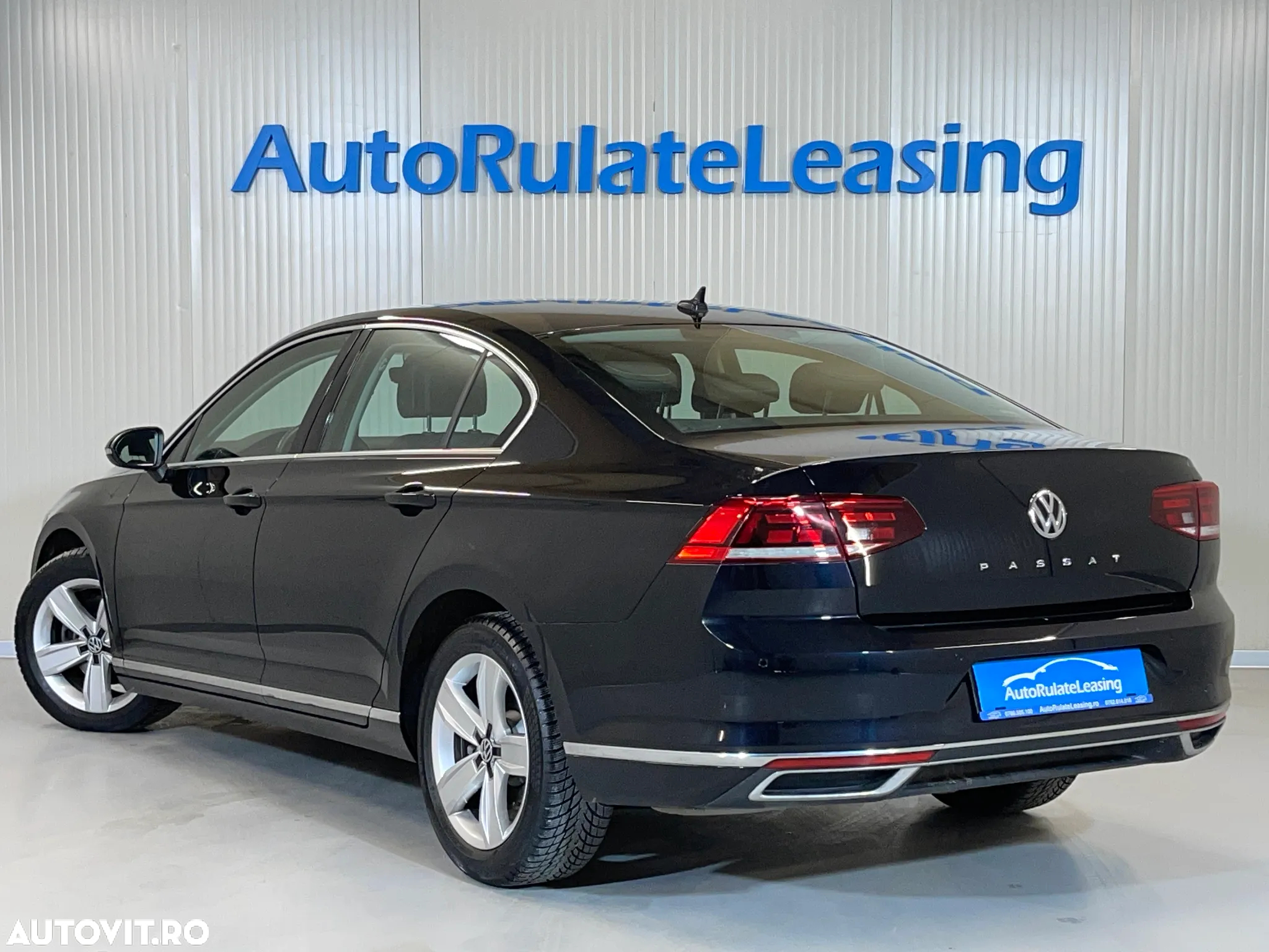 Volkswagen Passat 2.0 TDI DSG Highline - 25