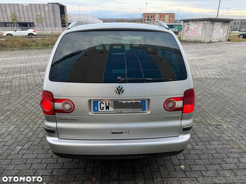 Volkswagen Sharan - 4