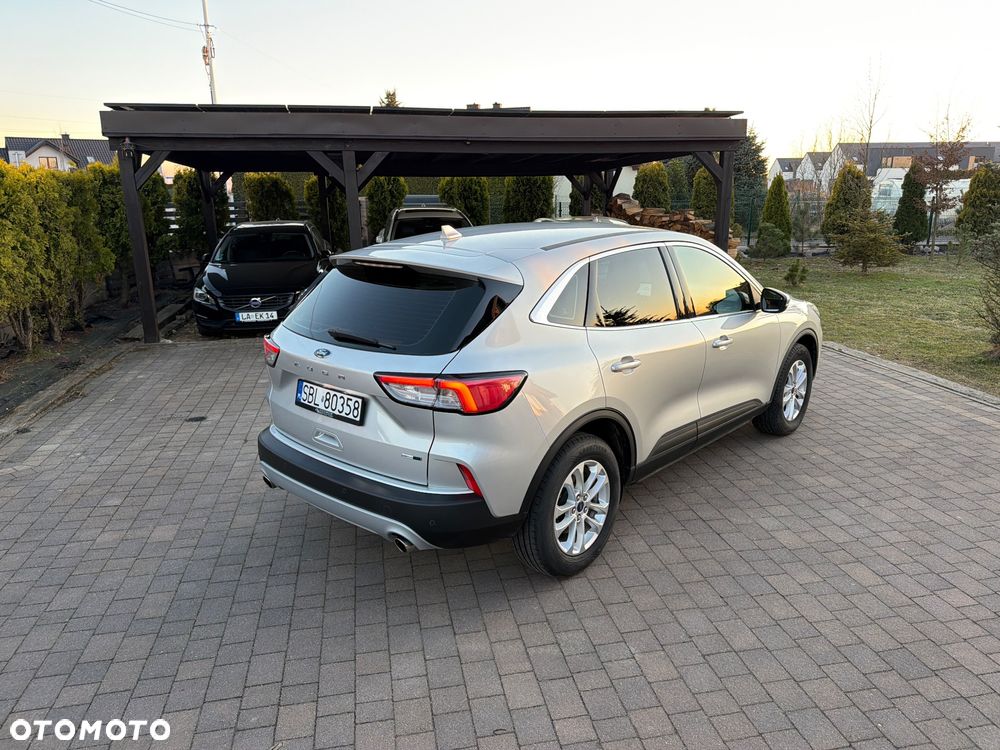 Ford Kuga 2.0 TDCi FWD Titanium - 4