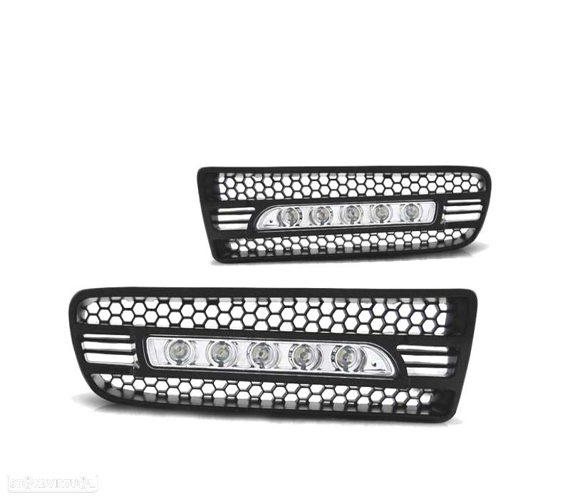TAMPA DE NEVOEIRO COM LUZES DIURNAS PARA VOLKSWAGEN VW GOLF 4 LED 97-03 BLACK - 1