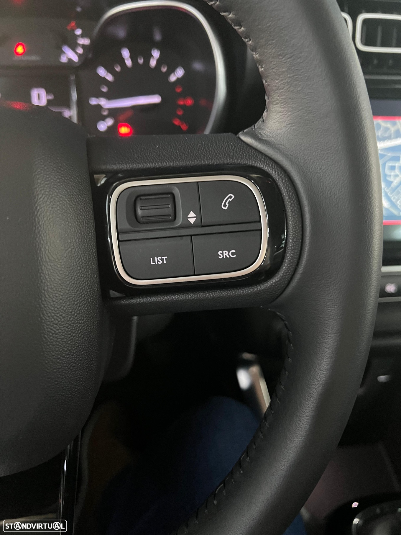Citroën C3 Aircross BlueHDI 110 Stop & Start SHINE PACK - 28