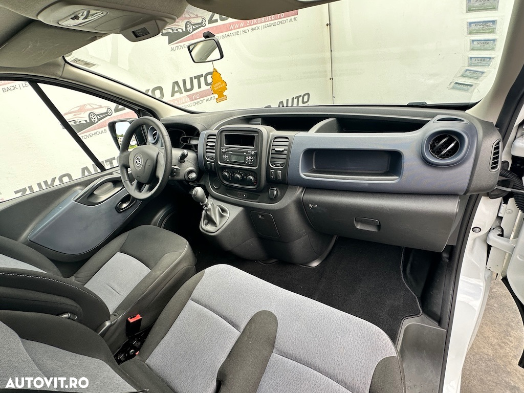 Opel vivaro - 10