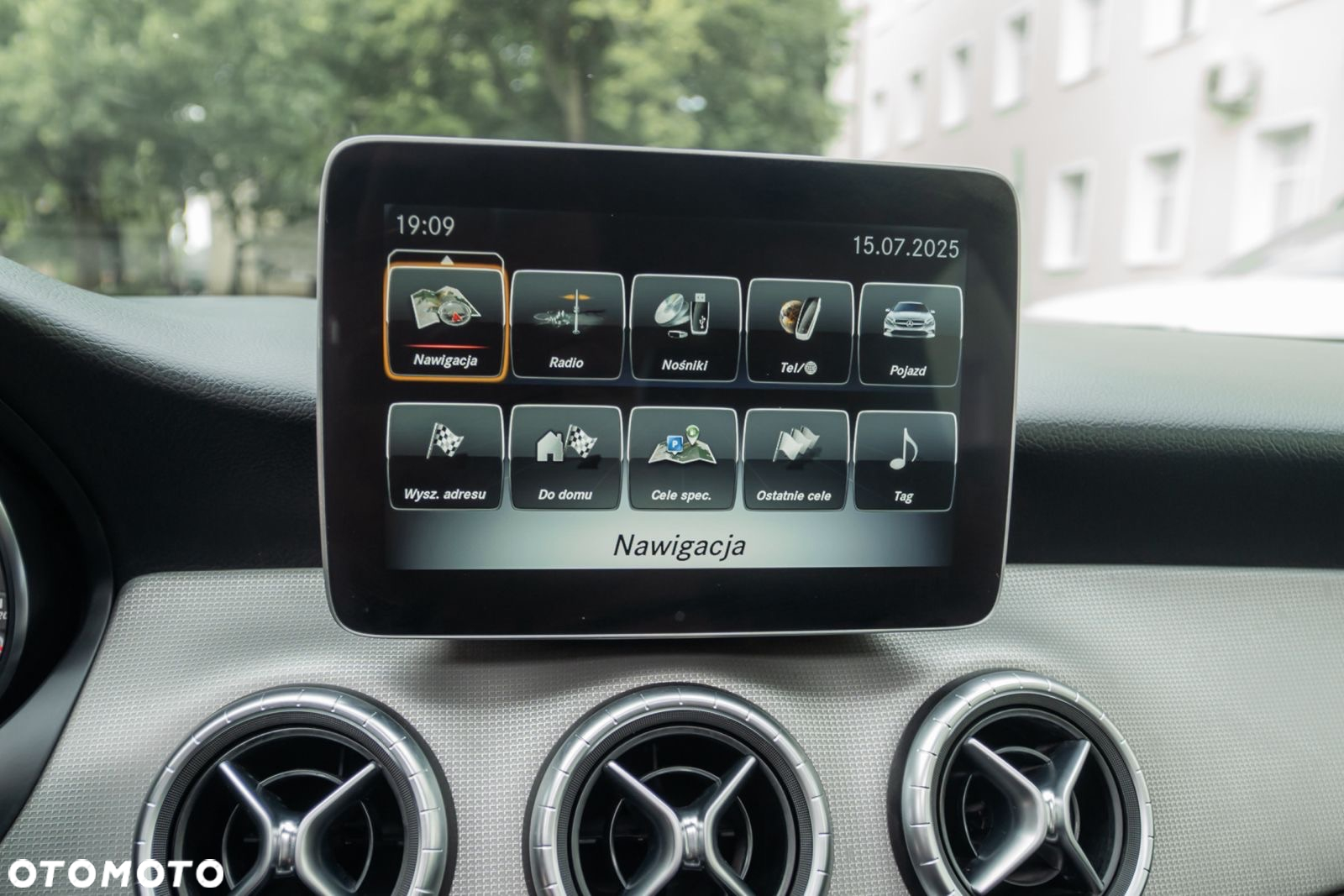 Mercedes-Benz CLA 250 4Matic 7G-DCT - 13