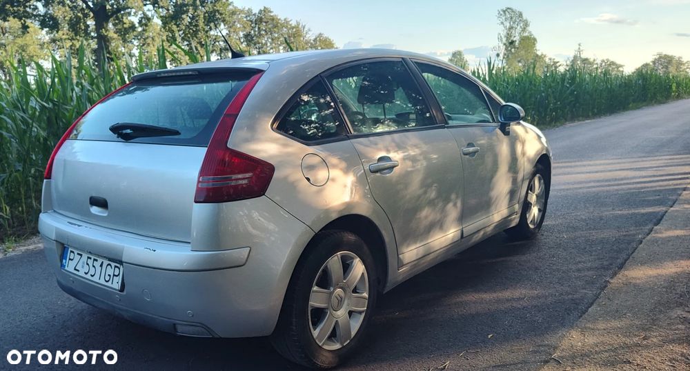 Citroën C4 1.6 HDi FAP EGS6 Confort - 7