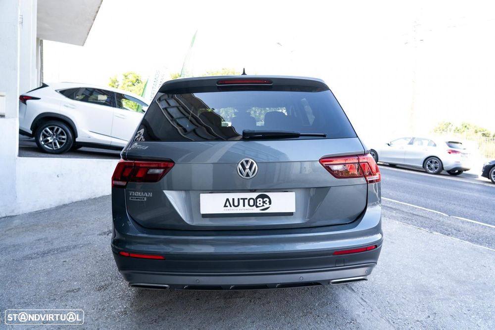 VW Tiguan Allspace 2.0 TDI Confortline DSG - 2