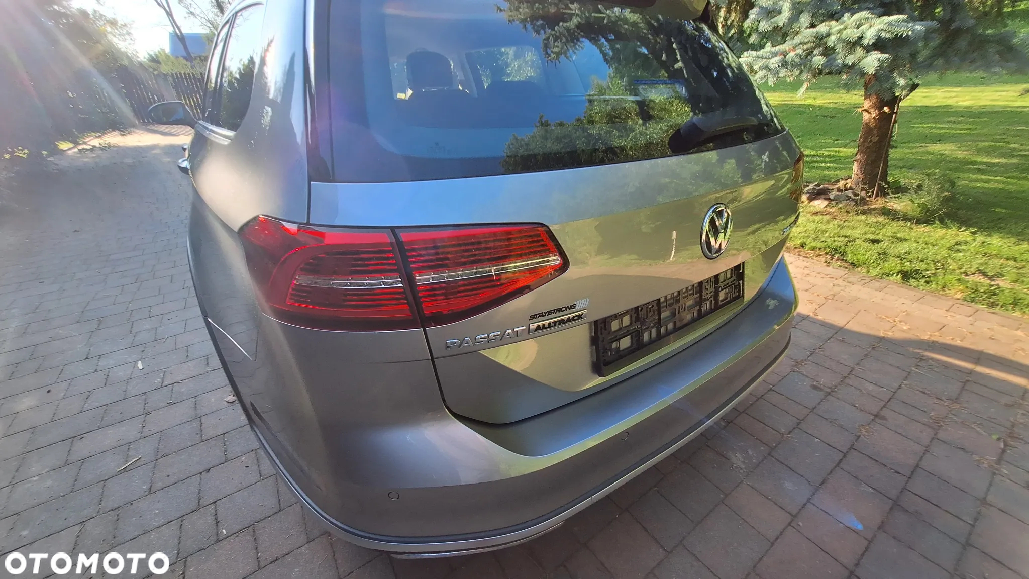 Volkswagen Passat Variant 2.0 TDI SCR DSG 4Motion Elegance - 7