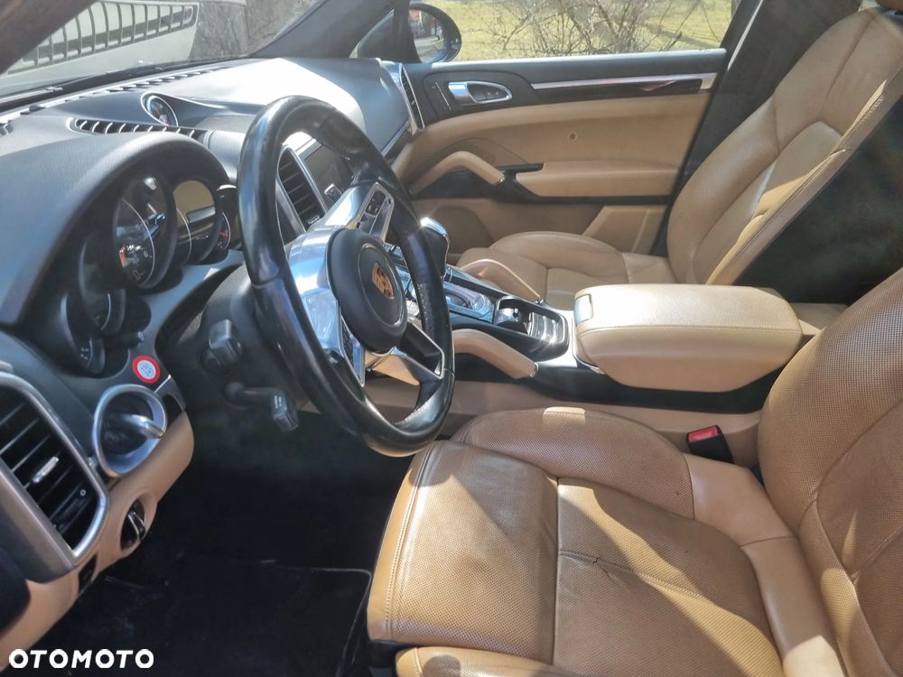 Porsche Cayenne Tiptronic S - 4