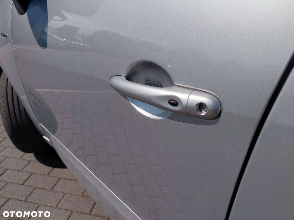 Renault Scenic - 10
