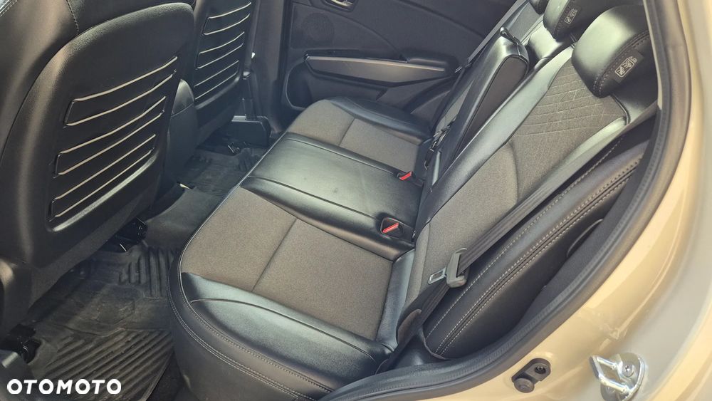 SsangYong/KGM Tivoli - 18