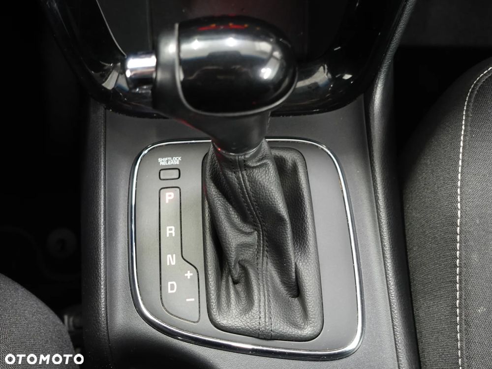 Kia Ceed 1.6 CRDi 136 DCT ISG Spirit - 34