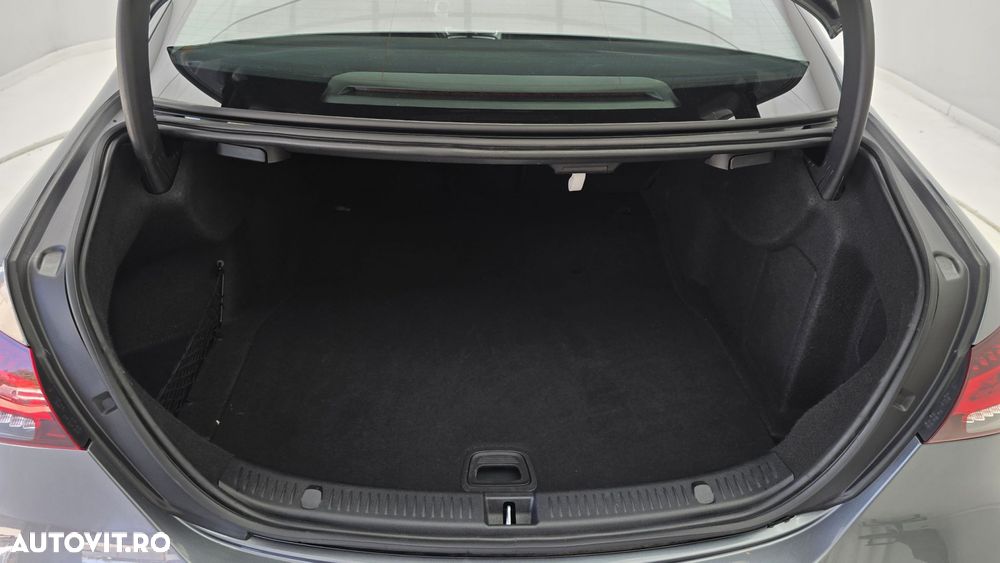 Mercedes-Benz E - 25