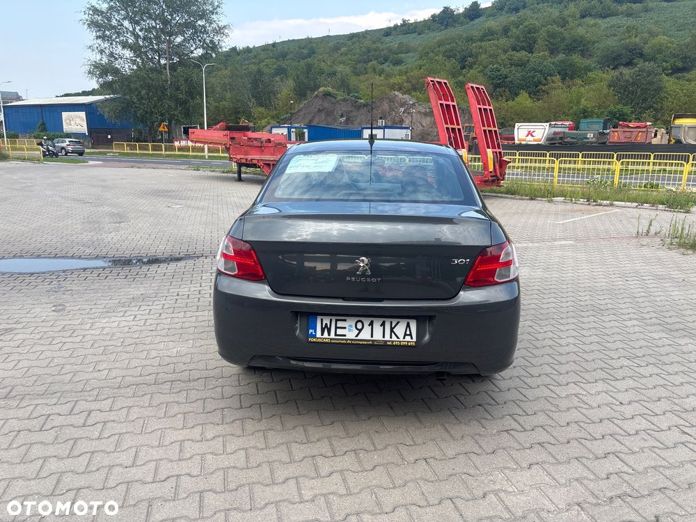 Peugeot 301 1.6 HDi Allure - 3