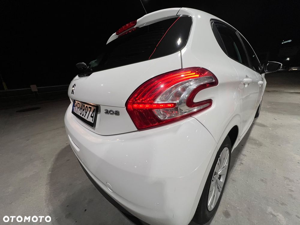 Peugeot 208 2014 photo 4