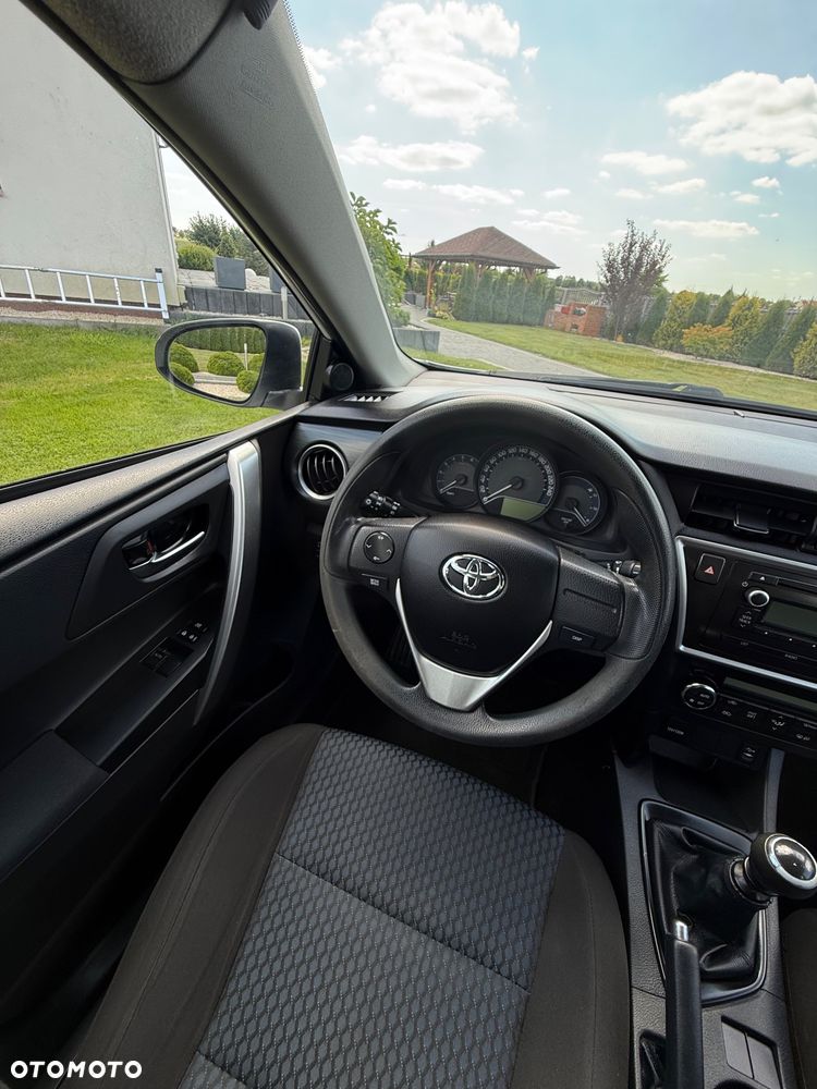 Toyota Auris 1.4 D-4D Active - 12