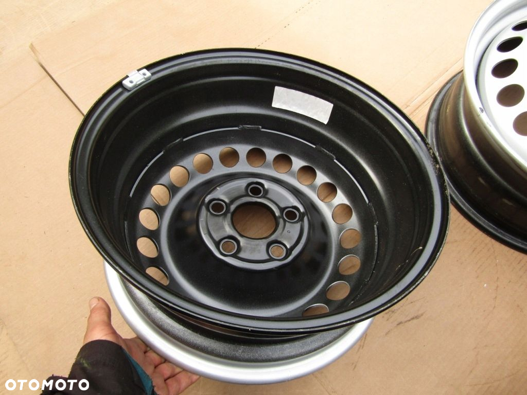 4x Felgi 16 VW T5 Amaroc Caravelle Multivan 6,5j 5x120 ET51 - 14
