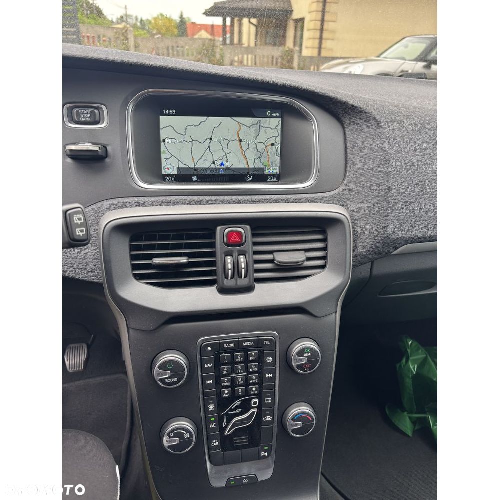 Volvo V40 D2 Kinetic - 11
