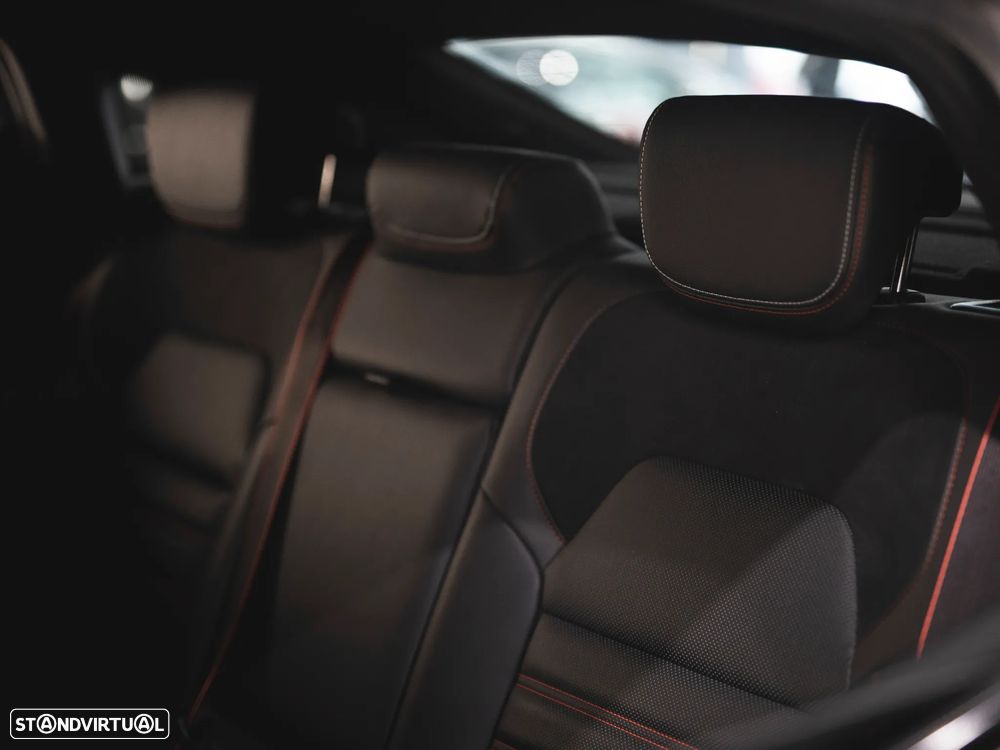 Renault Arkana 1.6 E-Tech R.S.Line - 24