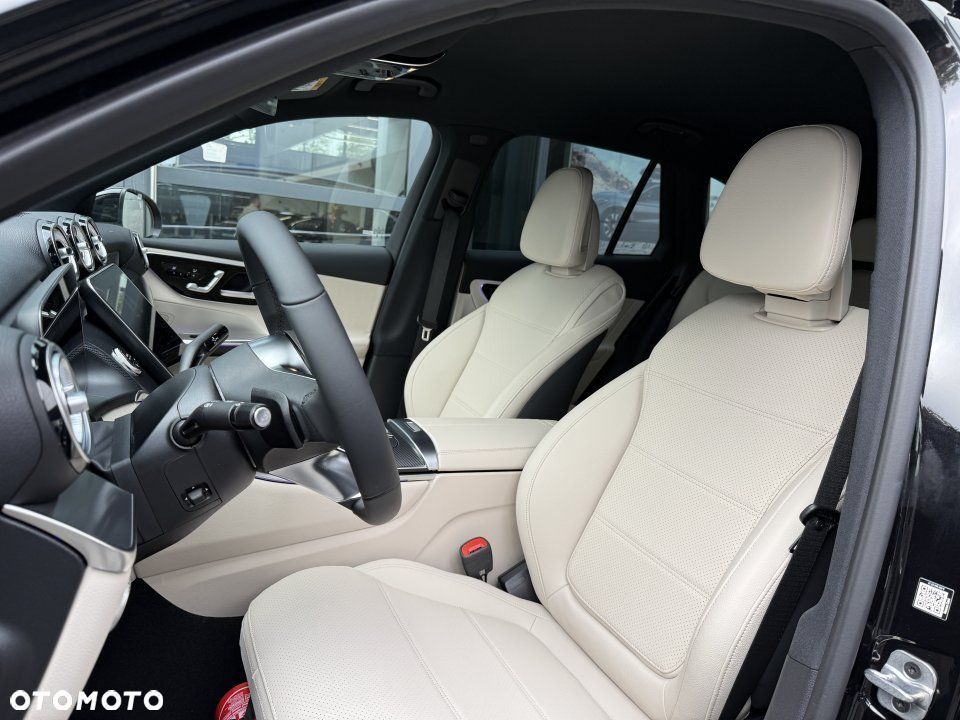 Mercedes-Benz GLC - 4