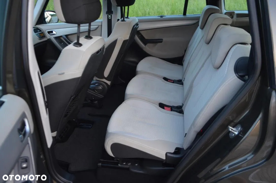 Citroën C4 Grand Picasso 1.6 HDi Impress - 25
