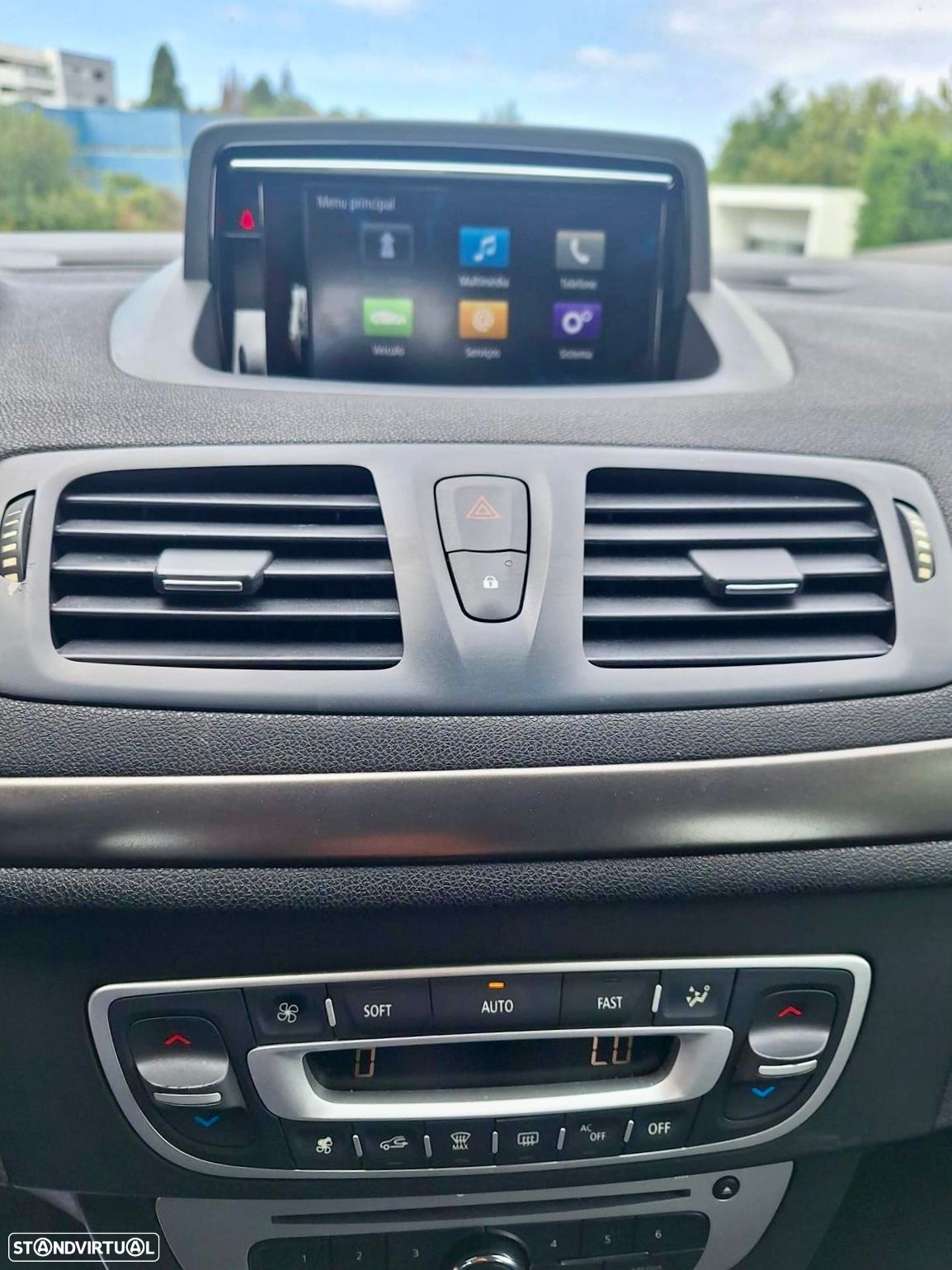 Renault Mégane 1.5 dCi Confort SS - 13