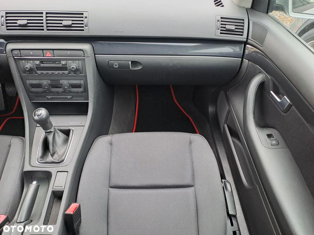 Audi A4 Limousine - 18