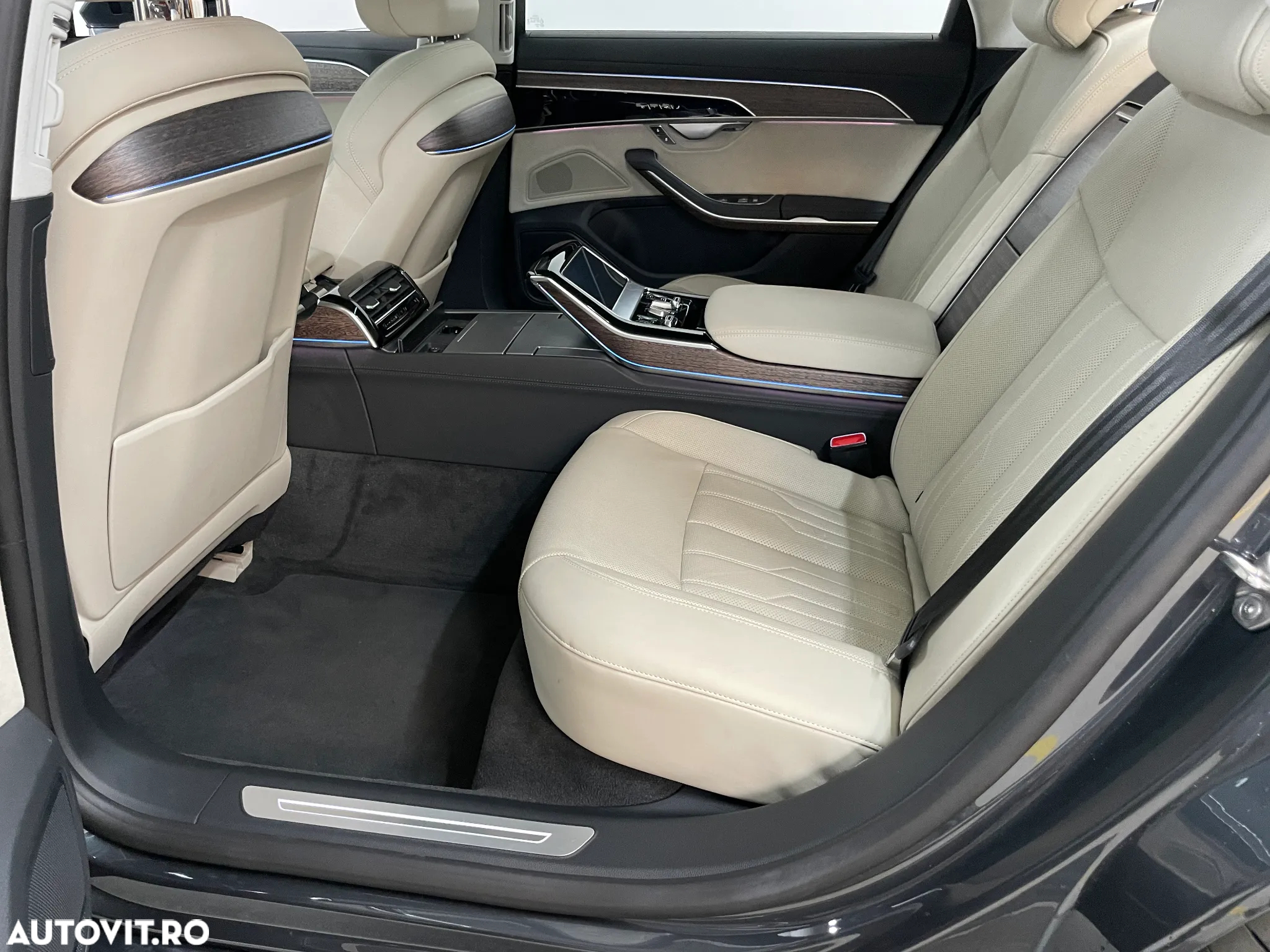 Audi A8 A8L 60 TFSI e quattro Tiptronic PHEV - 18