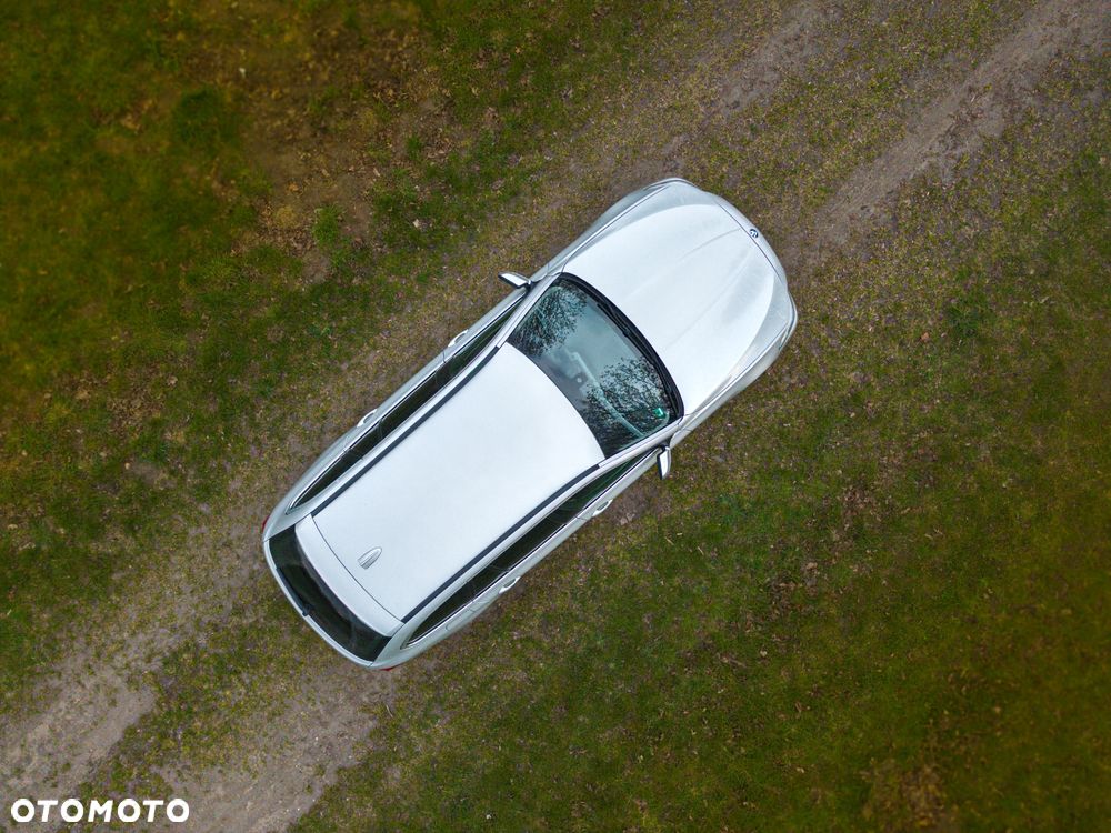 BMW Seria 5 525d - 11