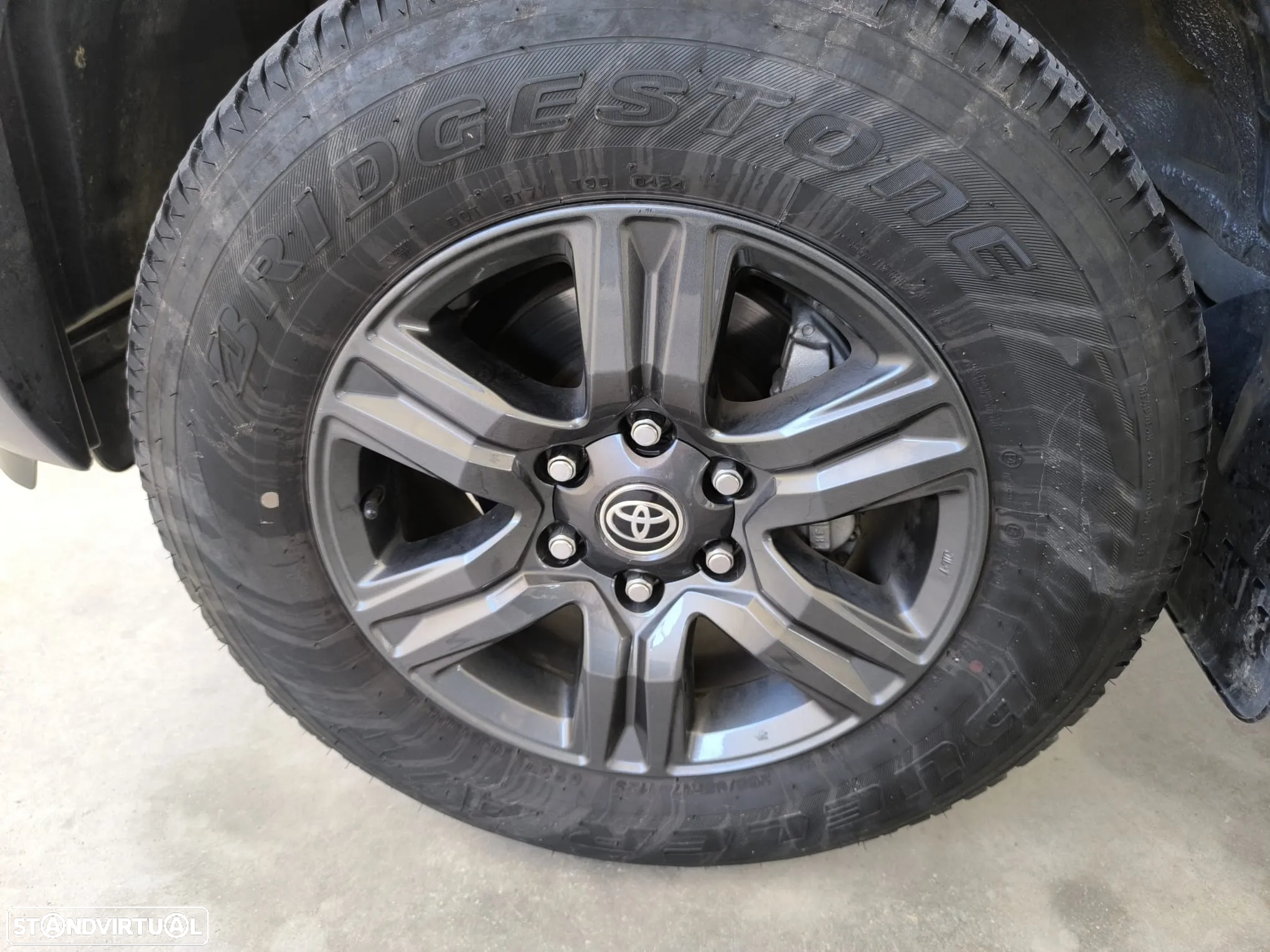 Toyota Hilux 2.4 D-4D 4WD CD Tracker - 26