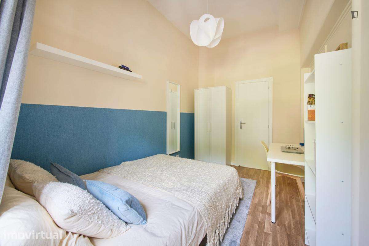 Quarto - localizado em Alameda Lisbon - Grande imagem: 4/47