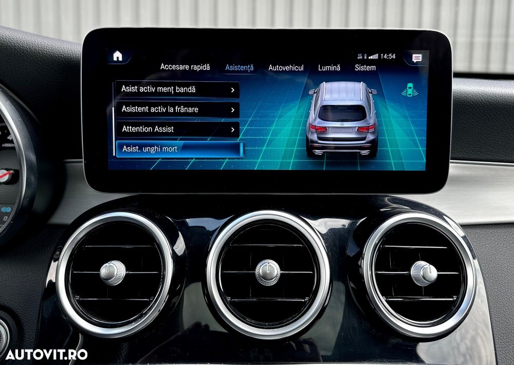 Mercedes-Benz GLC - 28