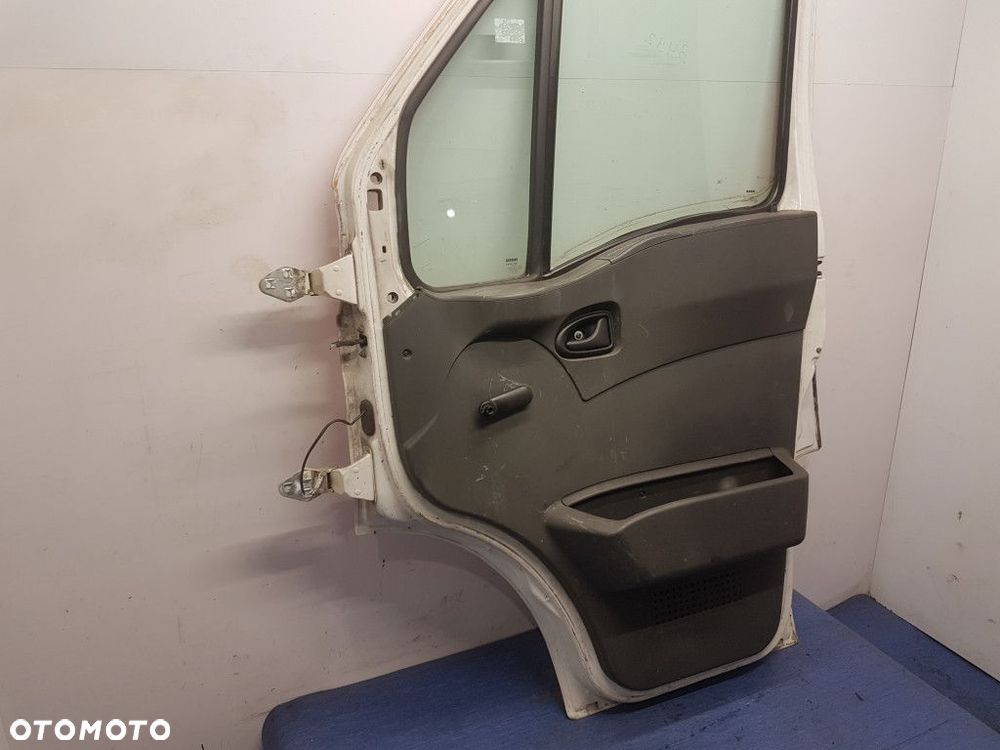 FIAT IVECO DAILY III DRZWI PRZÓD PRAWE - 9
