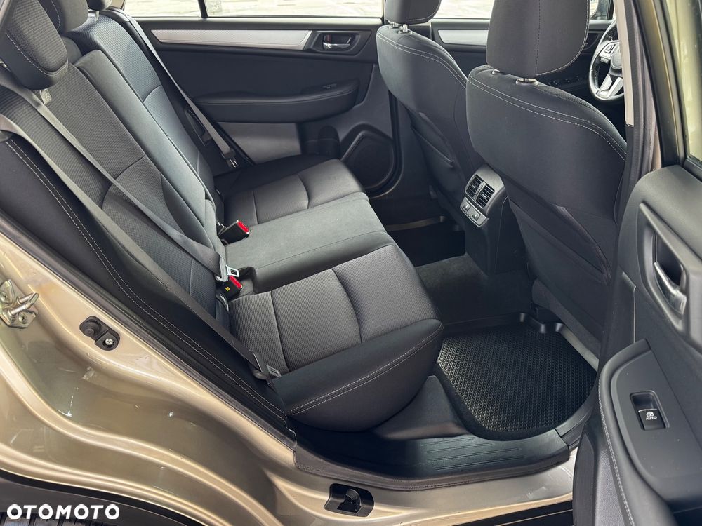 Subaru Outback - 33