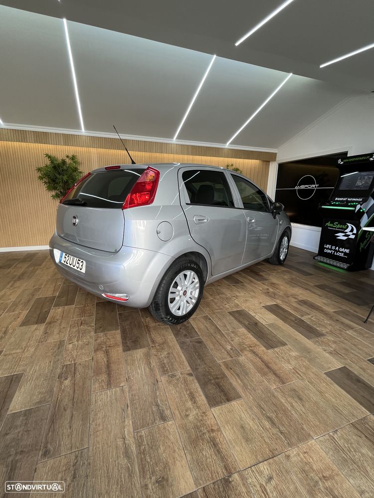 Fiat Punto 1.2 Lounge S&S - 38