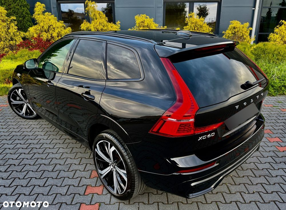 Volvo XC 60 B4 B Plus Dark - 17