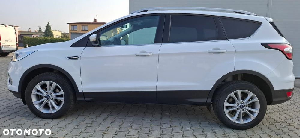 Ford Kuga - 11