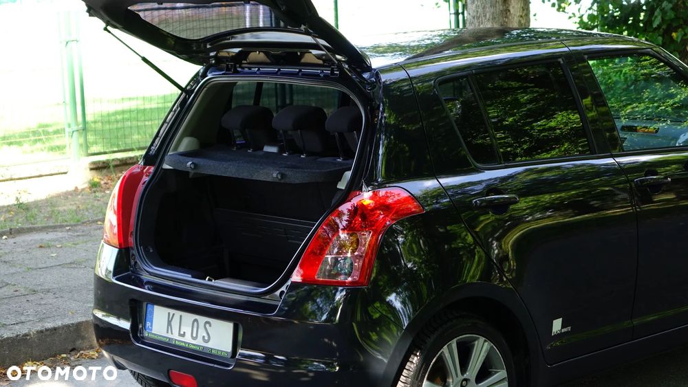 Suzuki Swift 1.3 Black and White - 35