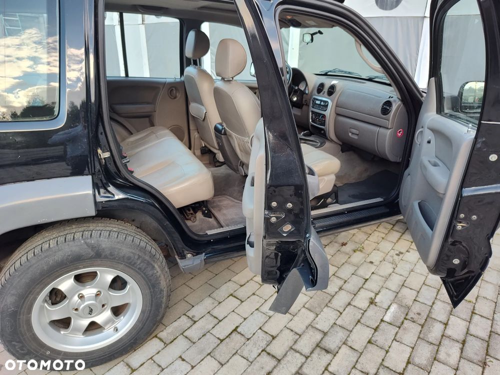 Jeep Cherokee - 9