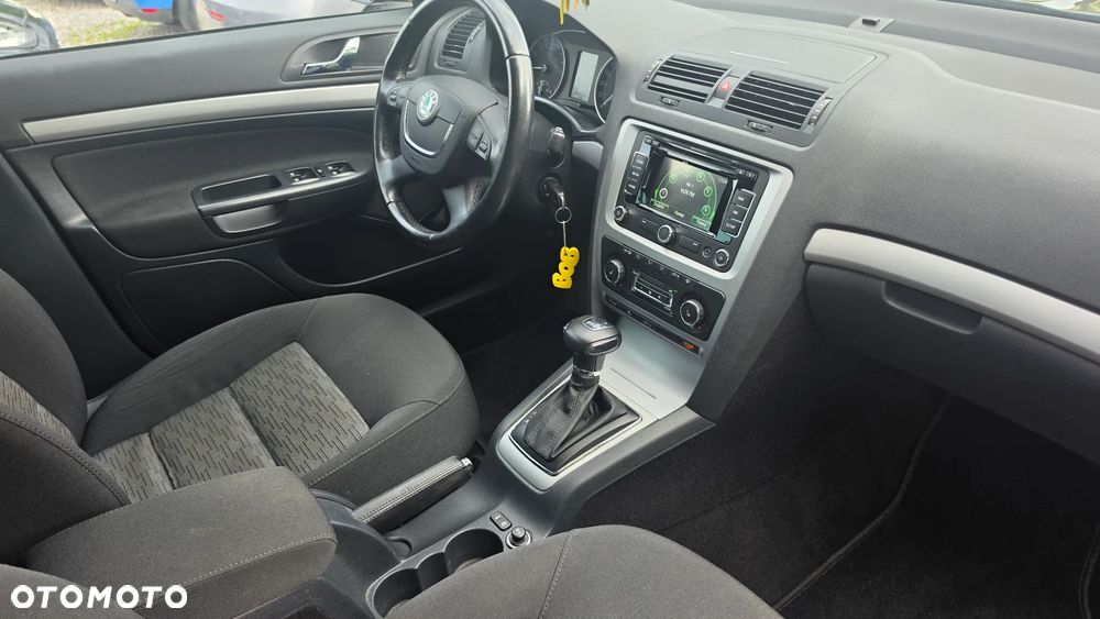 Skoda Octavia 1.6 TDI DPF DSG Ambition - 12