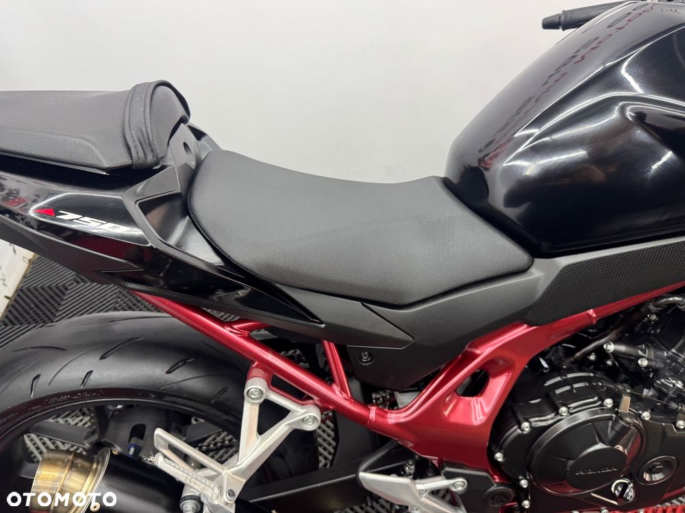 Honda CB - 30