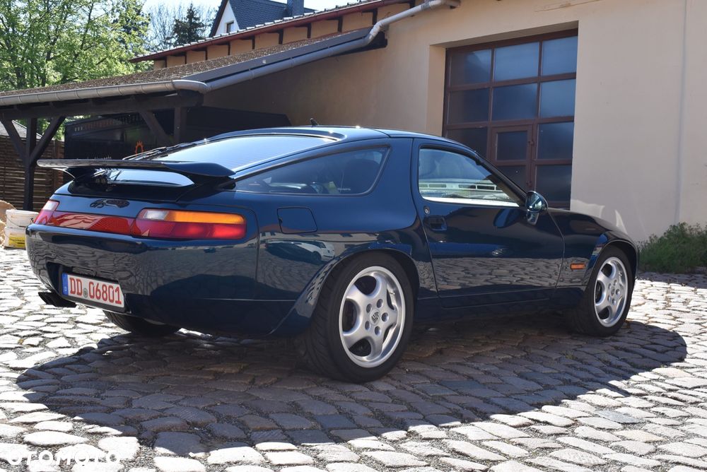 Porsche 928 - 6
