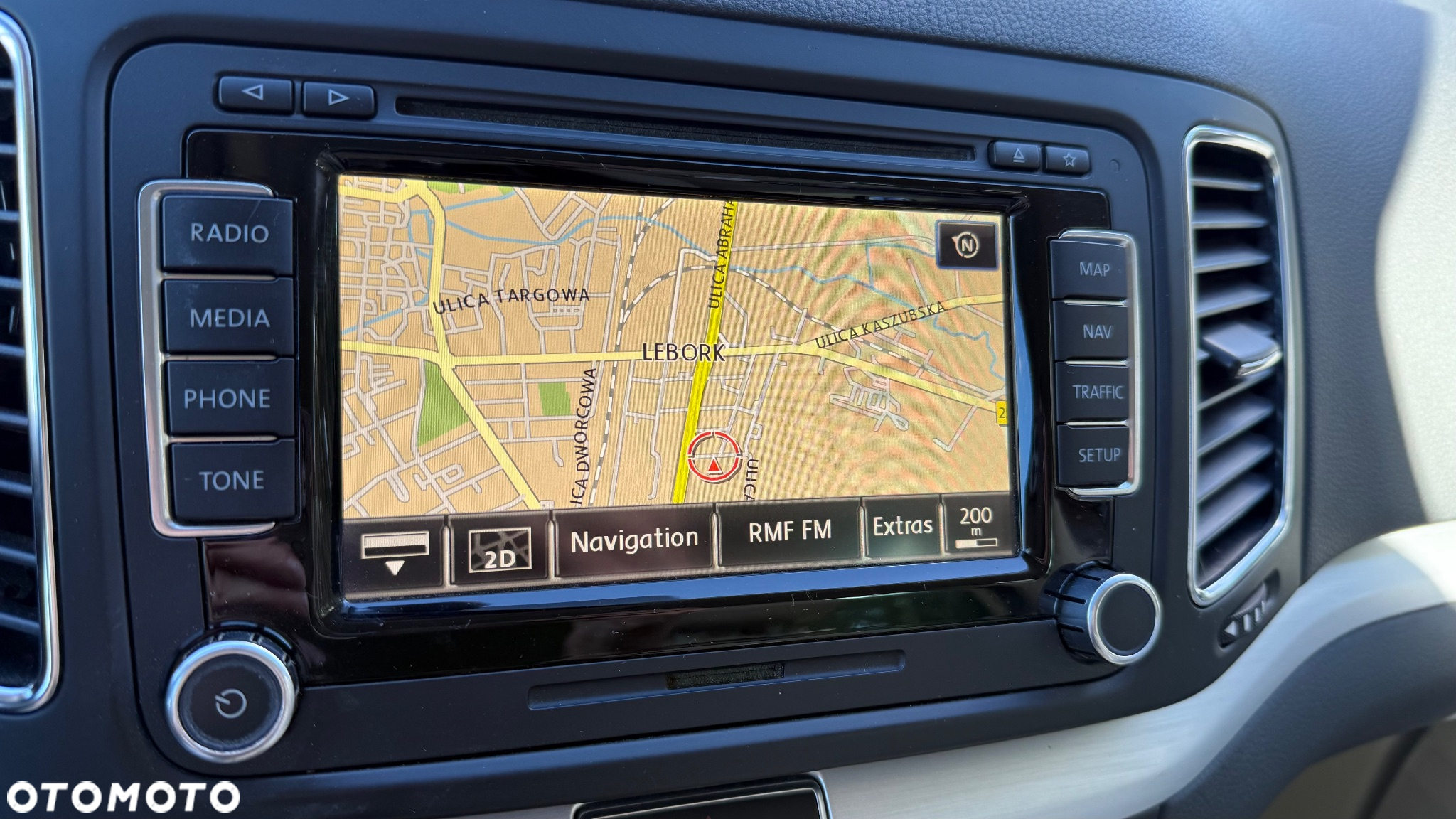 Volkswagen Sharan 2.0 TDI Comfortline DSG - 20